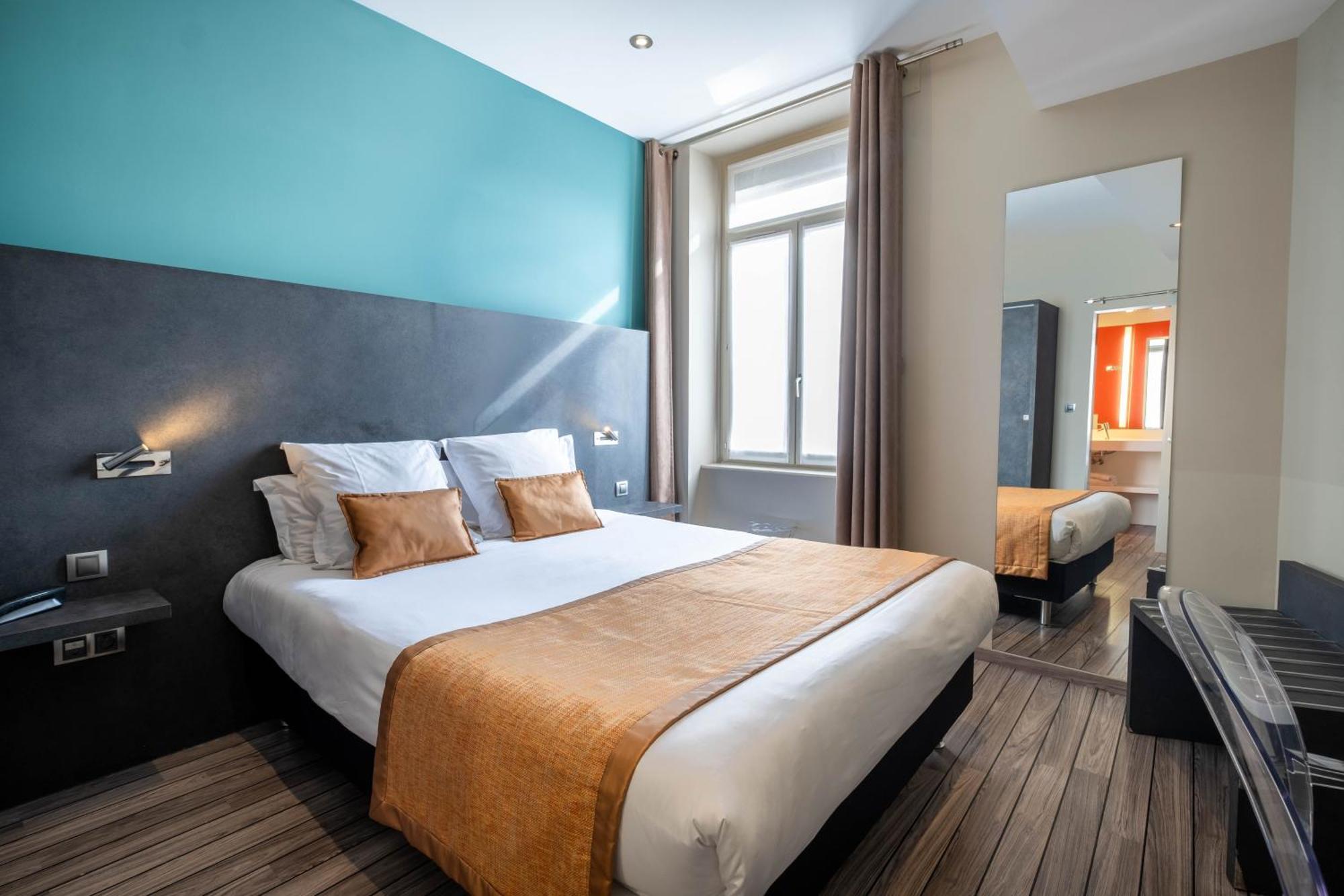 Logis Hotel De Bourgogne - Mâcon المظهر الخارجي الصورة