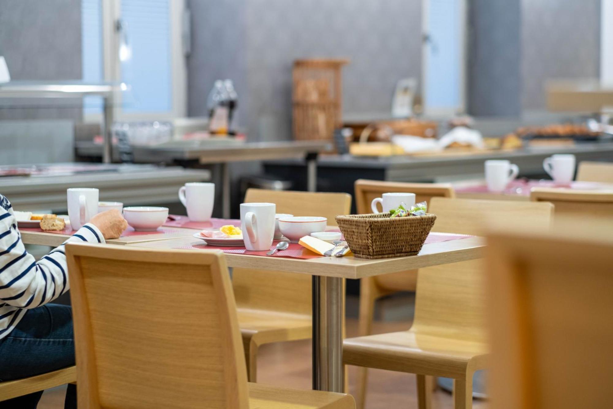 Logis Hotel De Bourgogne - Mâcon المظهر الخارجي الصورة