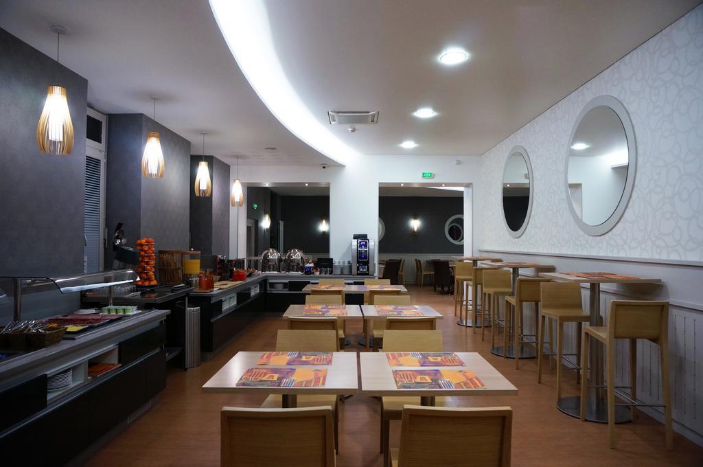 Logis Hotel De Bourgogne - Mâcon المظهر الخارجي الصورة