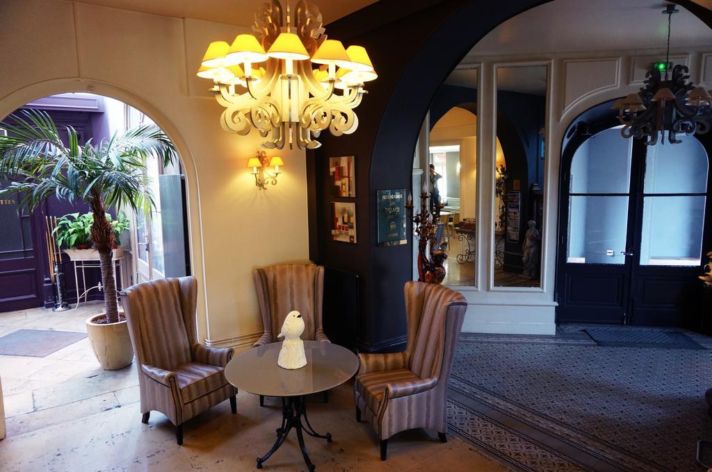 Logis Hotel De Bourgogne - Mâcon المظهر الخارجي الصورة