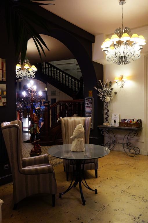 Logis Hotel De Bourgogne - Mâcon المظهر الخارجي الصورة