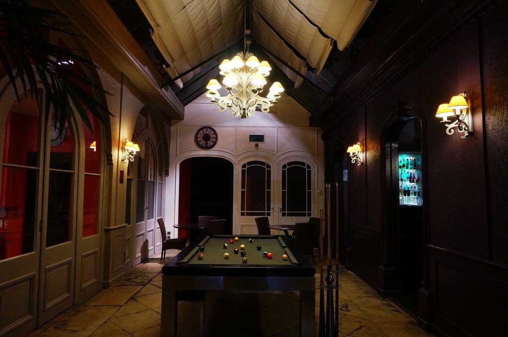Logis Hotel De Bourgogne - Mâcon المظهر الخارجي الصورة