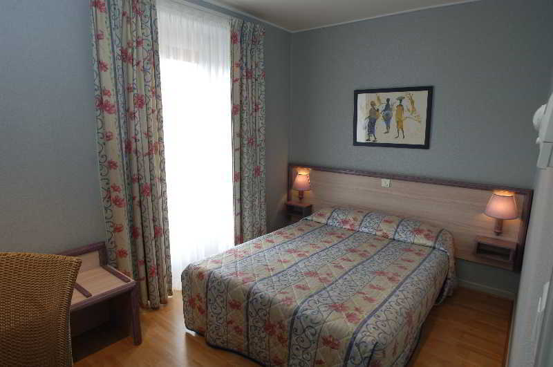 Logis Hotel De Bourgogne - Mâcon الغرفة الصورة
